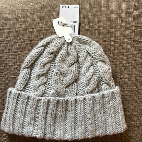 MICHAEL KORS Grey Cables Knit Hat - Picture 2 of 10
